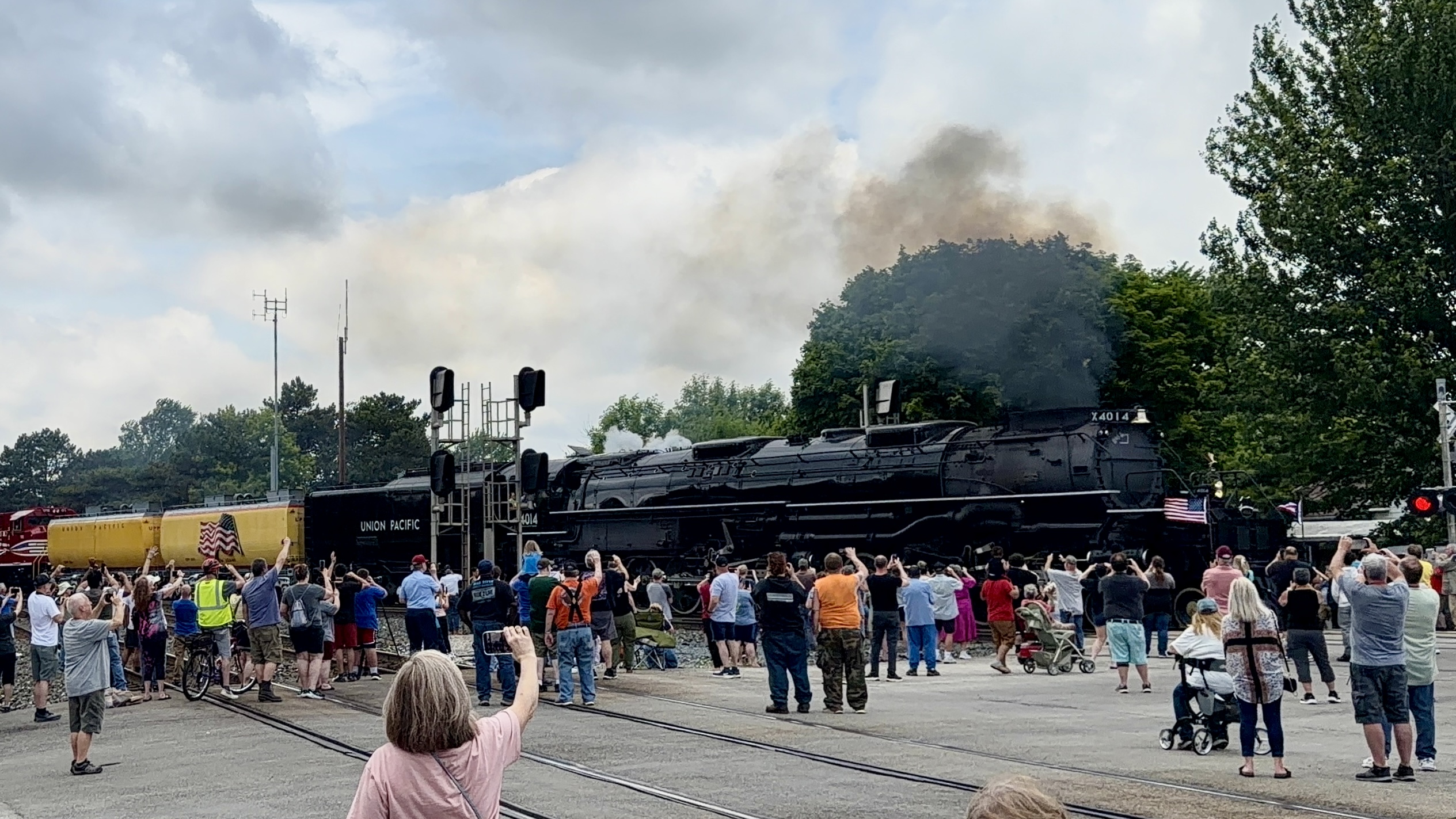 Big Boy steams into Fostoria