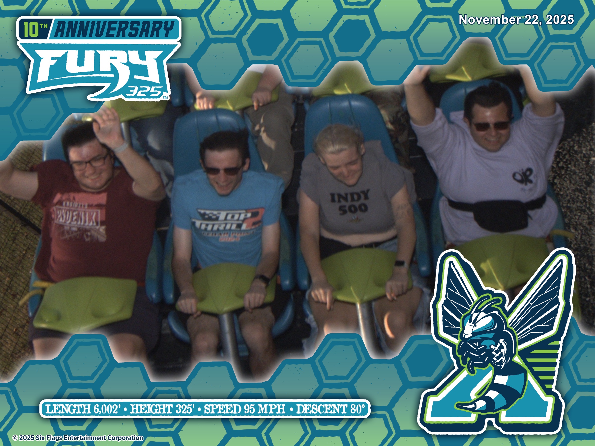 Fury 325 photo.
